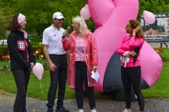 220507_086_Pink-Ribbon_Gruppen